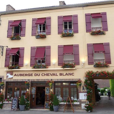 Auberge Du Cheval Blanc Avallon Exterior photo